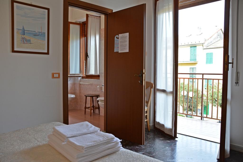 Hotel Corallo Монелья Номер фото