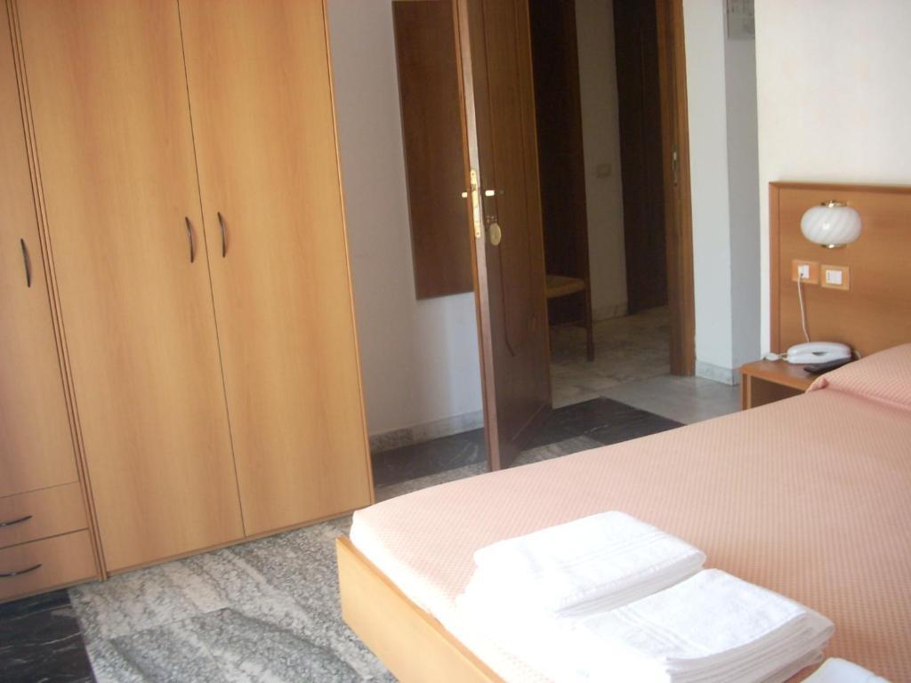 Hotel Corallo Монелья Номер фото