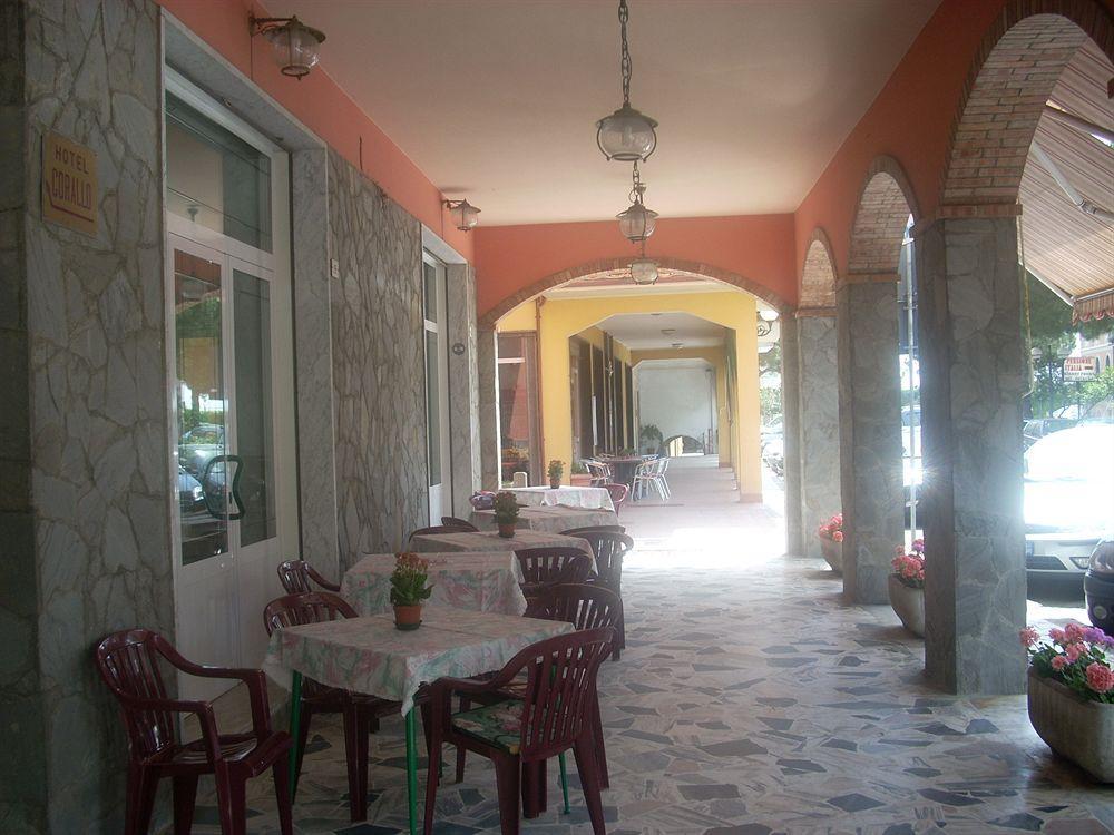 Hotel Corallo Монелья Экстерьер фото