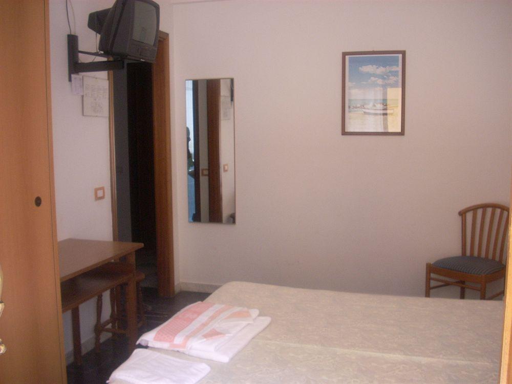 Hotel Corallo Монелья Экстерьер фото